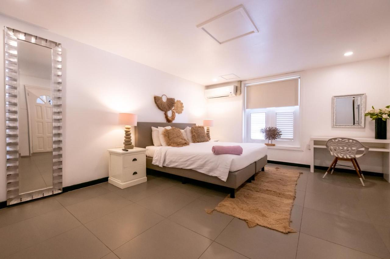 Saint Tropez Boutique Hotel Willemstad Rom bilde